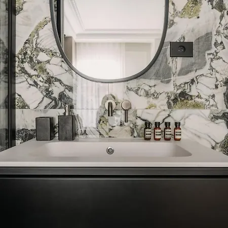 Highstay - Luxury Serviced - Champs-elysées * Parigi